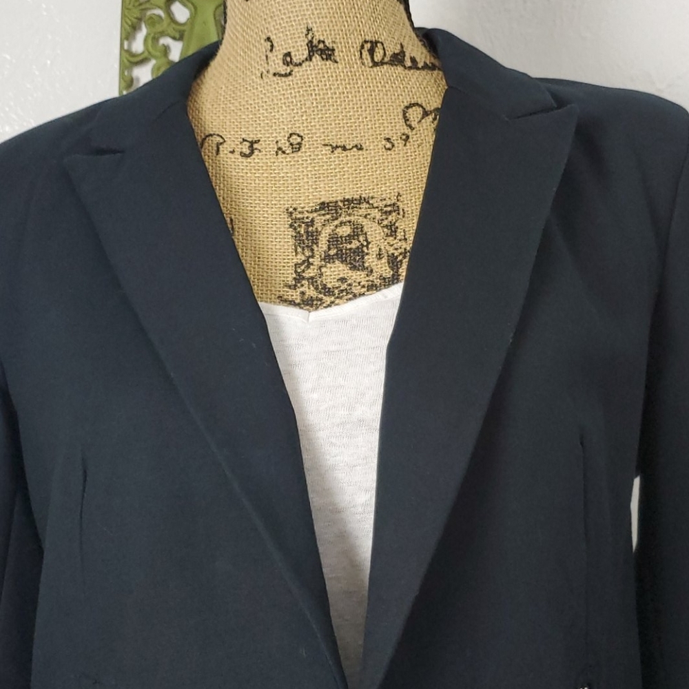 Black blazer - Picture 2 of 12